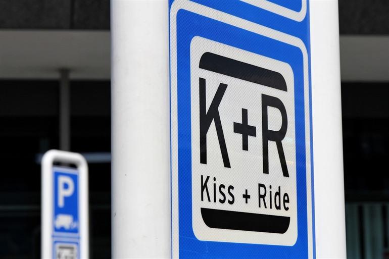 Kiss & Ride