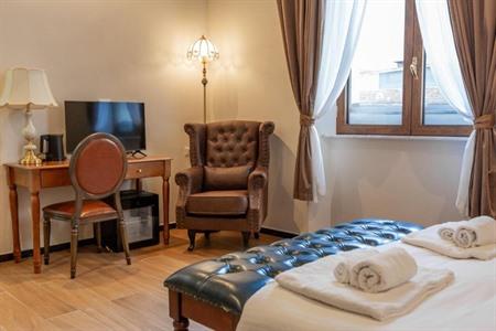 Klassiek ingerichte Modi Hotel boeken vlakbij de overdekte markt