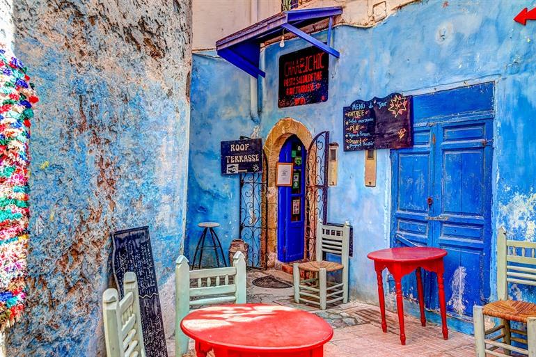 Kleurrijk restaurantje in de medina van Essaouira