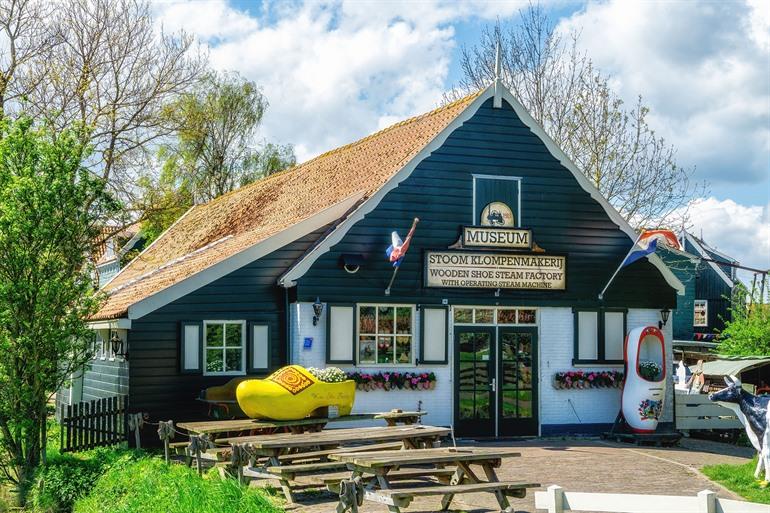 Klompenmakerij Marken