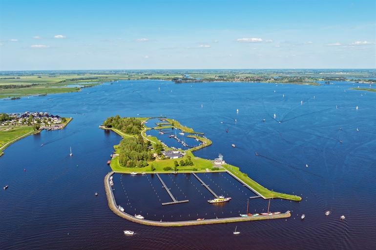 Kolmeersland in het Sneekermeer