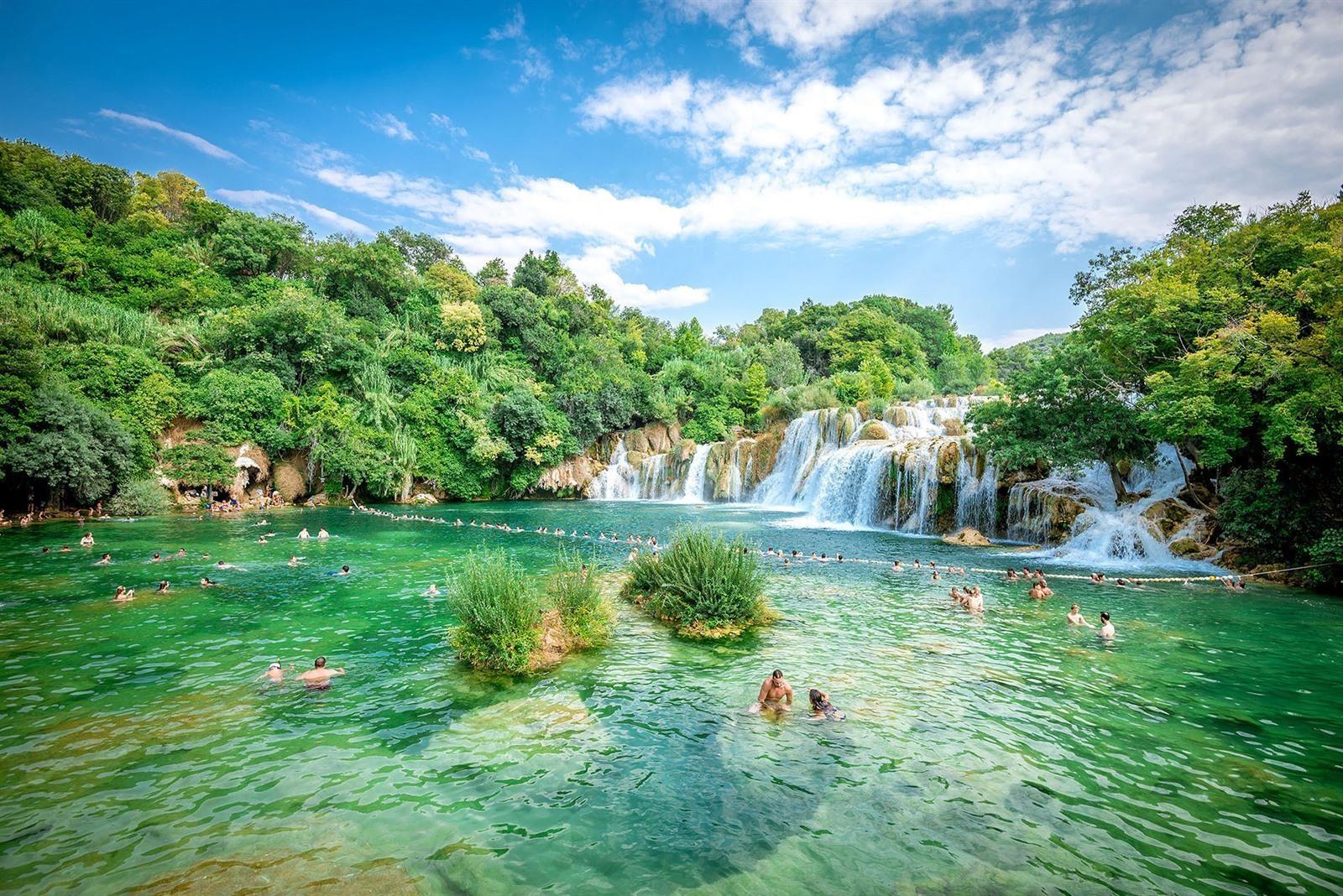 Krka Meren Watervallen Bezoeken 10 Tips Zwemmen Visovac Klooster Krka Meren Watervallen Bezoeken 10 Tips Zwemmen Visovac Klooster