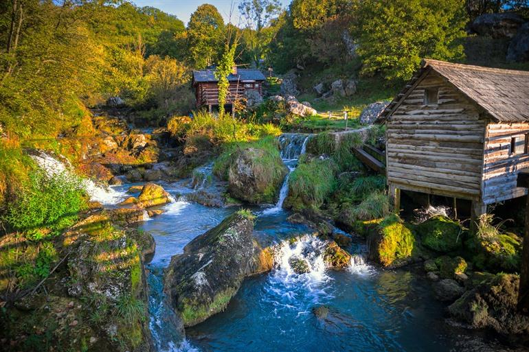 Krupa na Vrbasu en de watervallen