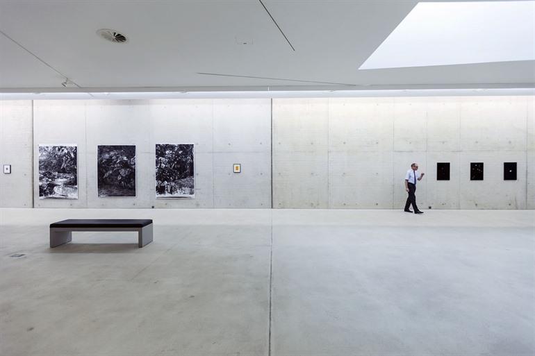 Kunst im Tunnel (KIT) bezoeken