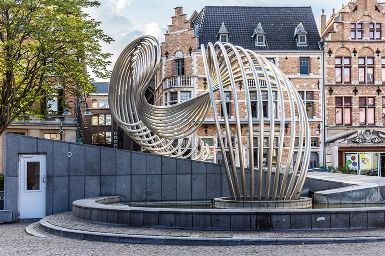 Kunstwerk Fontein de Golf, Kortrijk