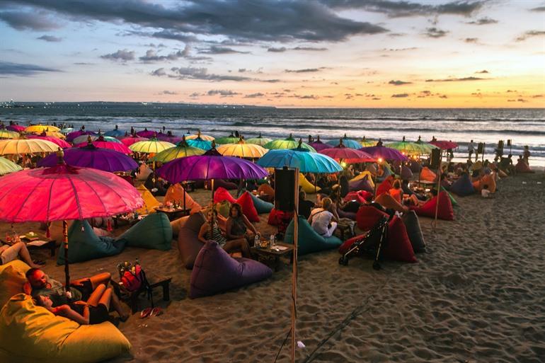 Kuta Beach bij zonsondergang, Seminyak