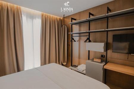 La Onda Hotel Durres, net buiten het stadscentrum boeken