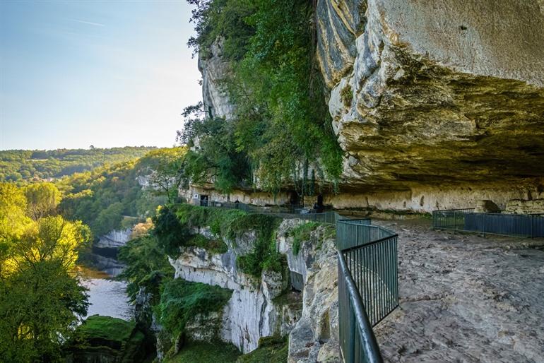 La Roque Saint-Christophe in de Dordogne