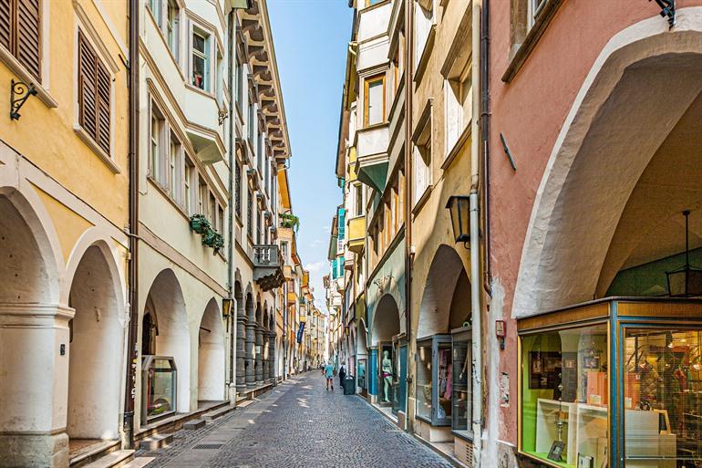 Laubengasse, de portici van Merano, Zuid-Tirol