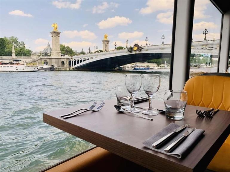 Leuke ervaring: Bistronomische dinerrondvaart over de Seine