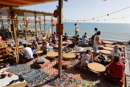 Locals Taghazout surfcamp boeken