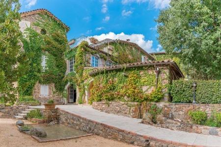Logis Hôtel Restaurant Le Pradinas boeken