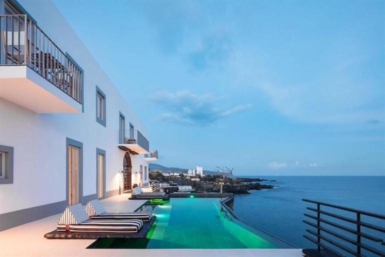 Luxe en verwennerij bij White Exclusive Suites & Villas boeken