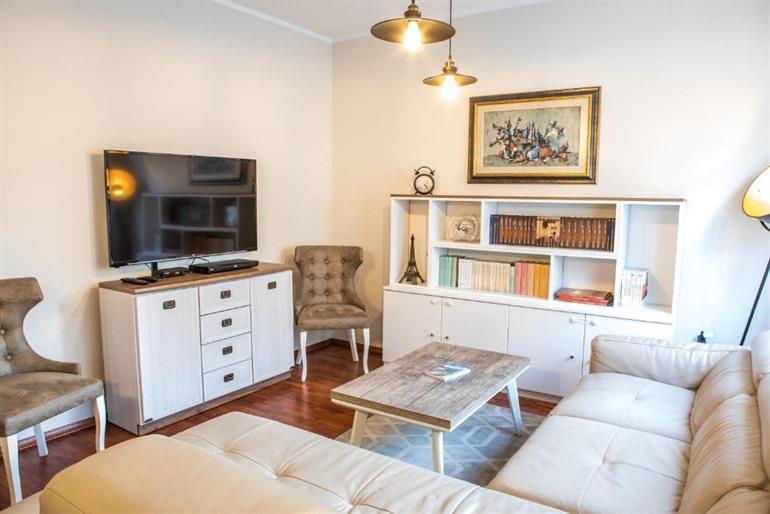 Luxury apartment Podgorica boeken