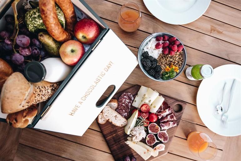 Luxury glamping Chocolate village