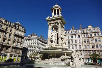 Lyon, Place en Fontaine Jacobins