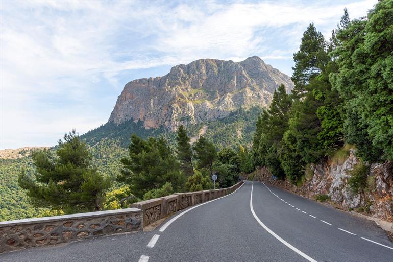 MA-10, schilderachtige weg langs de kustlijn van Mallorca