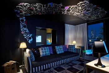 Mama Shelter Paris East boeken