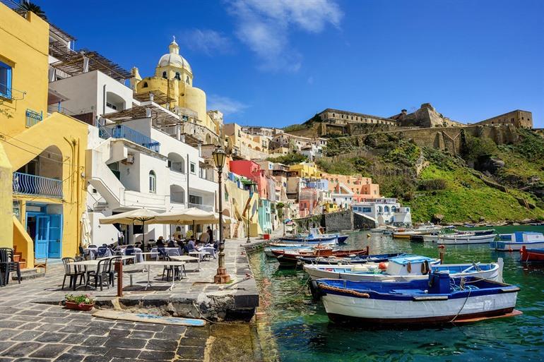 Marina di Corricella, Procida