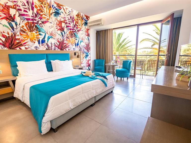 May Beach Hotel boeken