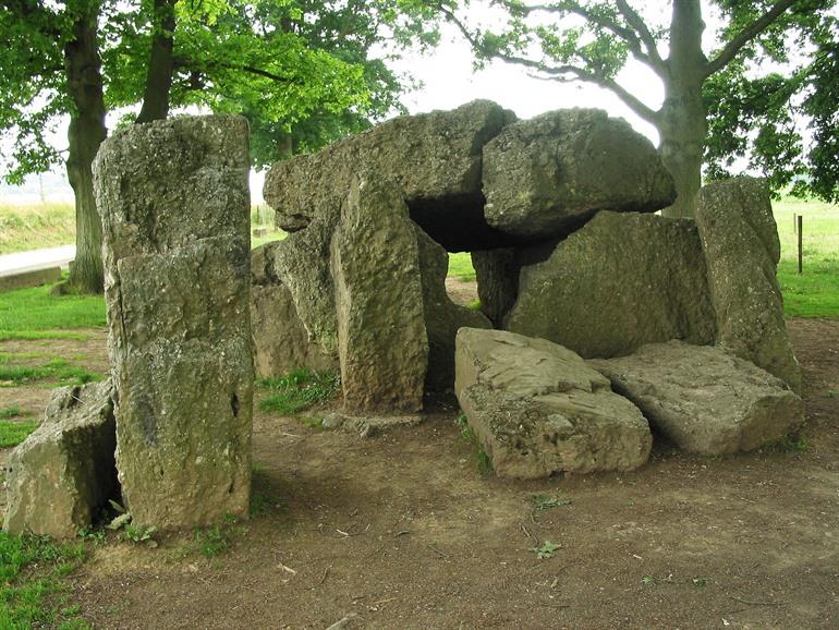 Menhirs en dolmen van Wéris