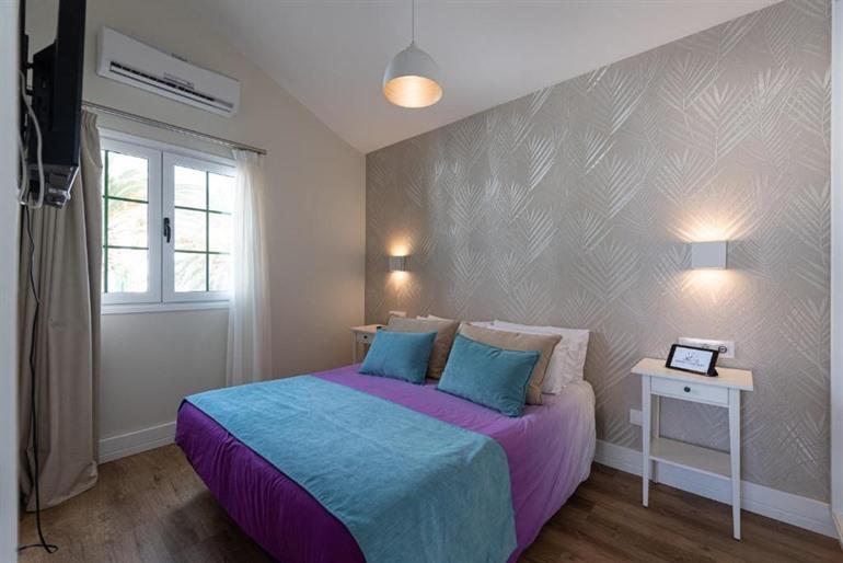 Modern and New Beachfront Apartment boeken