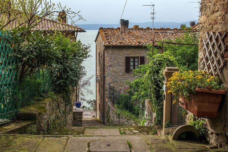 Monte del Lago aan het Lago Trasimeno