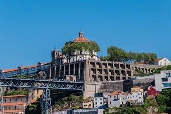 Mosteiro da Serra do Pilar Porto