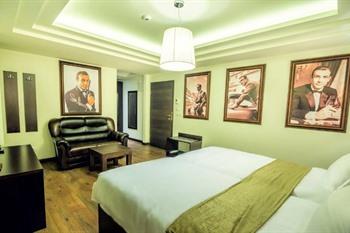 Mr.I Boutique Hotel & Bar boeken