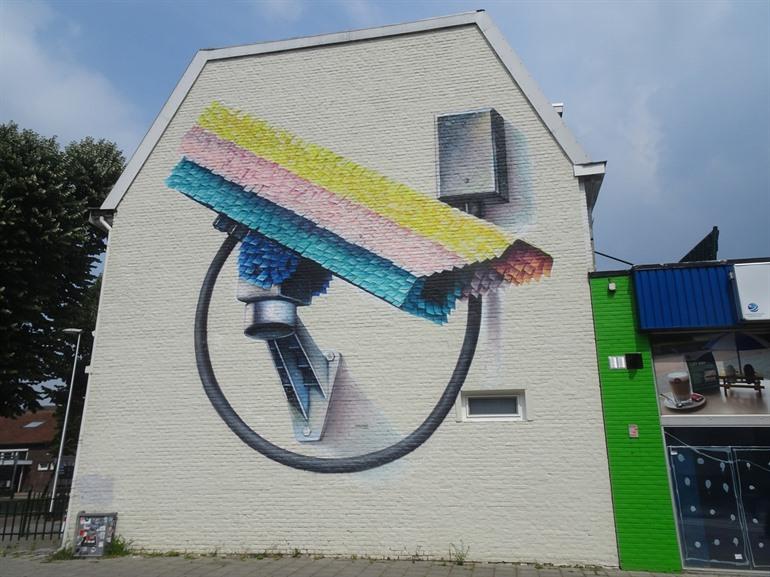 Mural met camera erop als protest tegen de controle in de stad, Heerlen