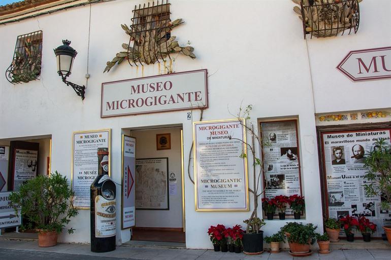 Museo Microgigante in Guadalest bezoeken