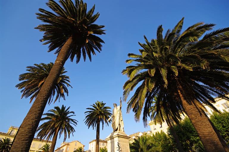Napoleon op de Place Saint-Nicolas in Bastia