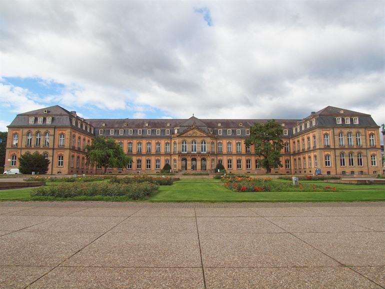 Neues Schloss in Stuttgart, Beieren