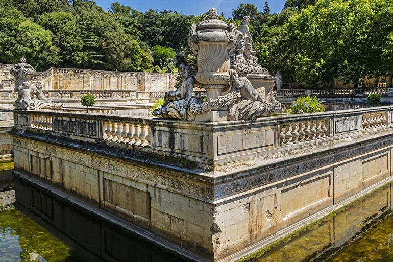 Nîmes: Jardin de la Fontaine