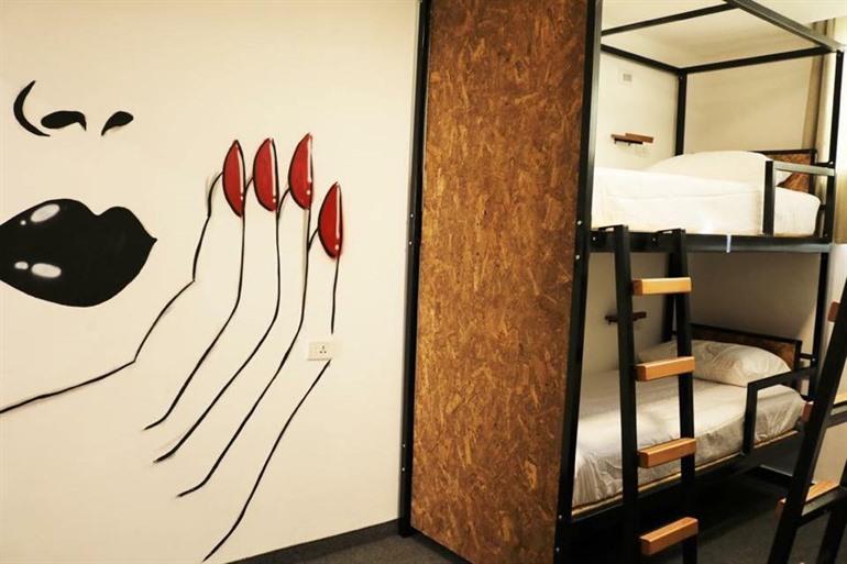 Nomads Hotel boeken