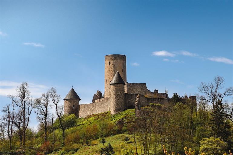 Nürburg kasteelruïne bezoeken