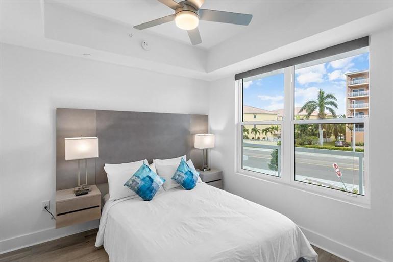 Ocean Club Treasure Island Hotel