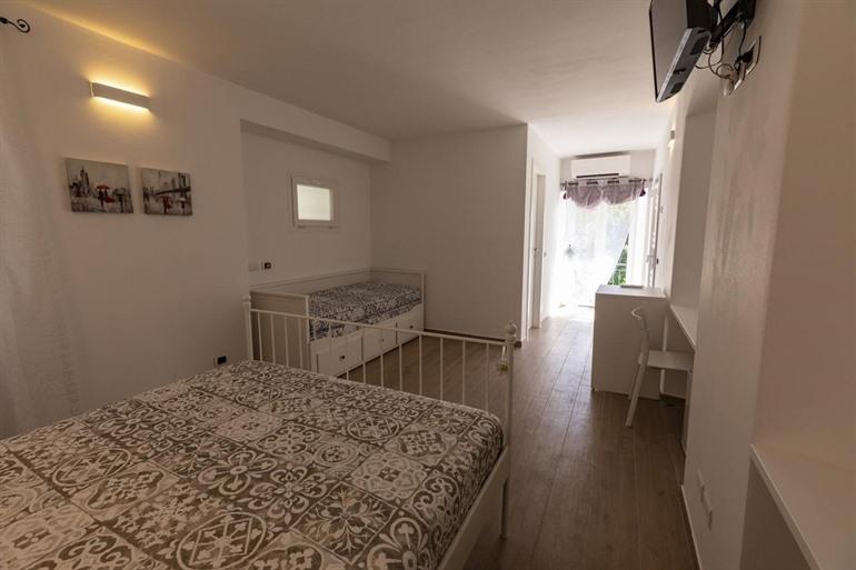 Olimpo Affittacamere  (Manarola)