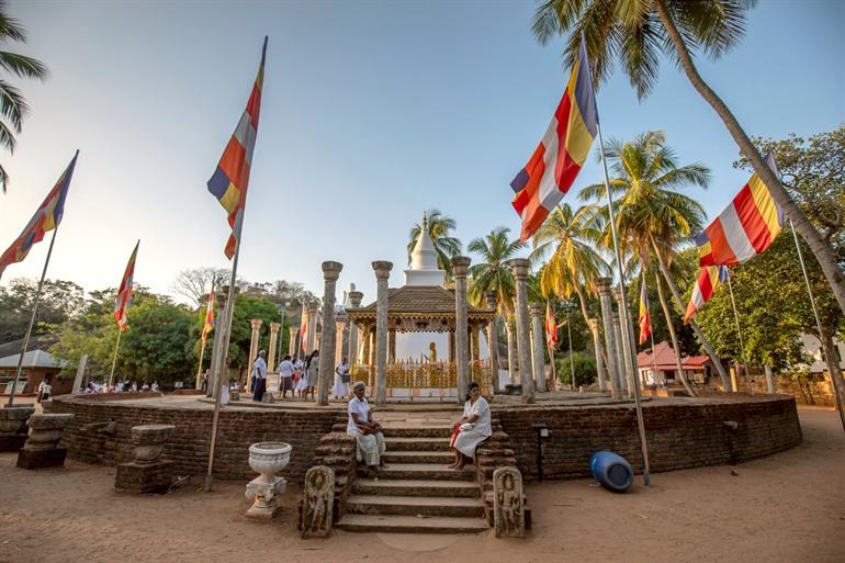 Op bezoek in Mihintale