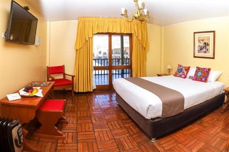 Overnacht in DM Hoteles Ayacucho