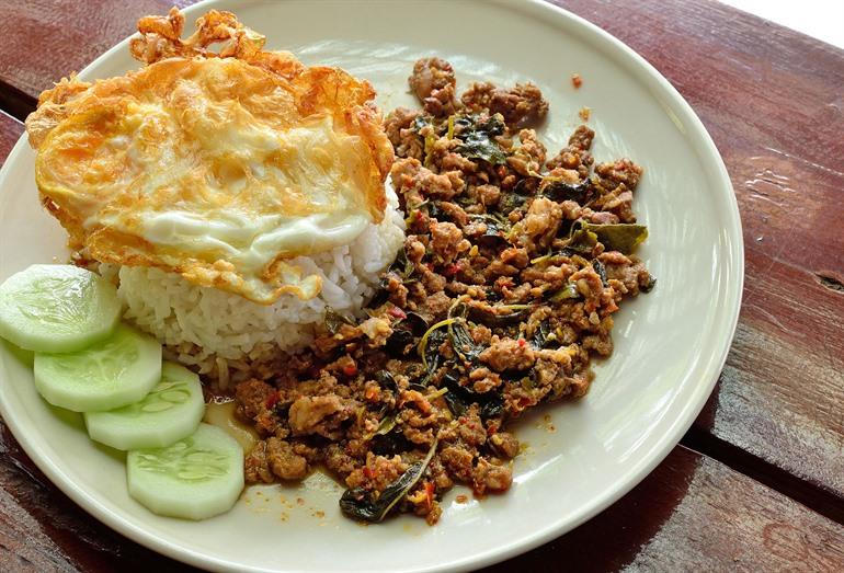Pad Kra Pao Moo, Thaise keuken