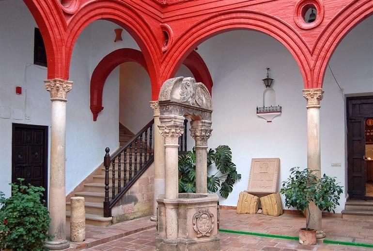 Palacio de Mondragón