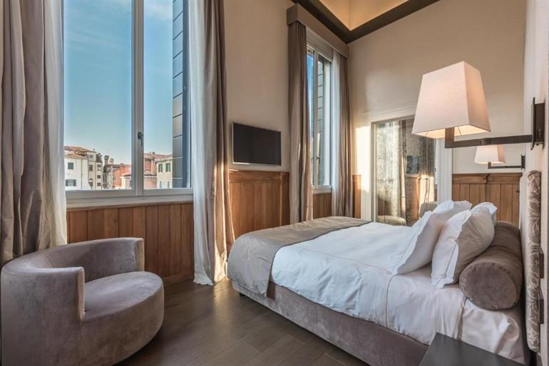 Palazzo Morosini Degli Spezieri appartementen boeken