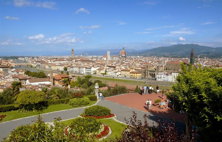 Panoramisch uitzicht over Firenze vanaf Piazzale Michelangelo