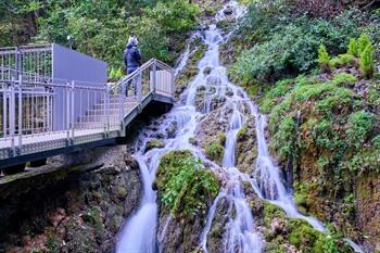 Parco Grotta Cascata Varone