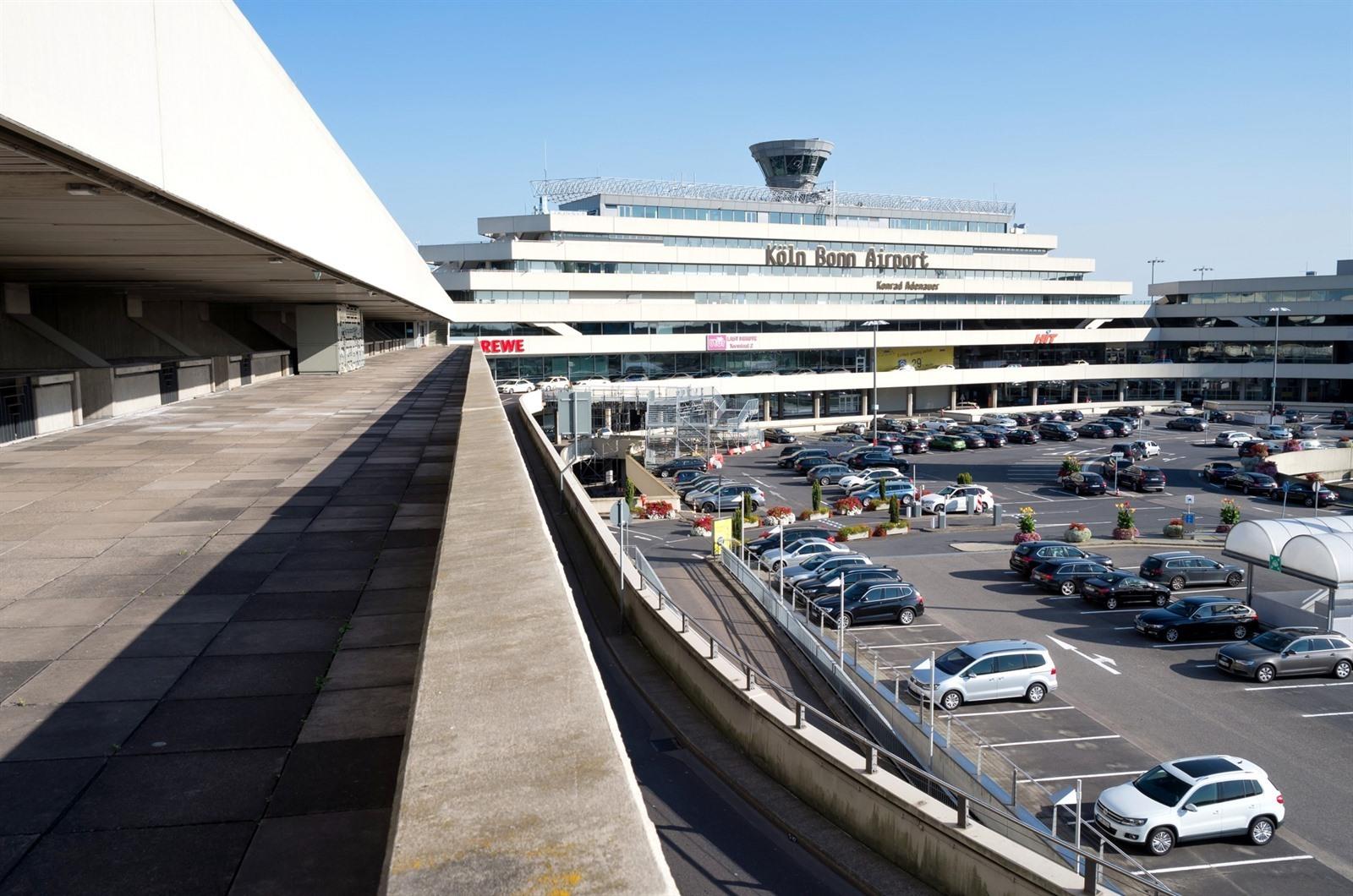 Keulen Bonn Airport Parkeren P3 www.reisroutes.be