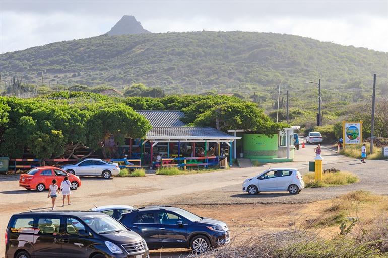 Parking bij Shete Boka Park, Curaçao