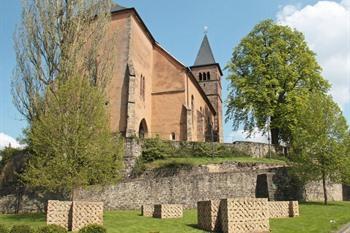 Parochiekerk St-Peter en St-Paul bezoeken, Echternach