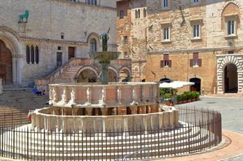 Perugia, fontana maggiore