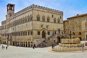 Perugia, piazza iv novembre